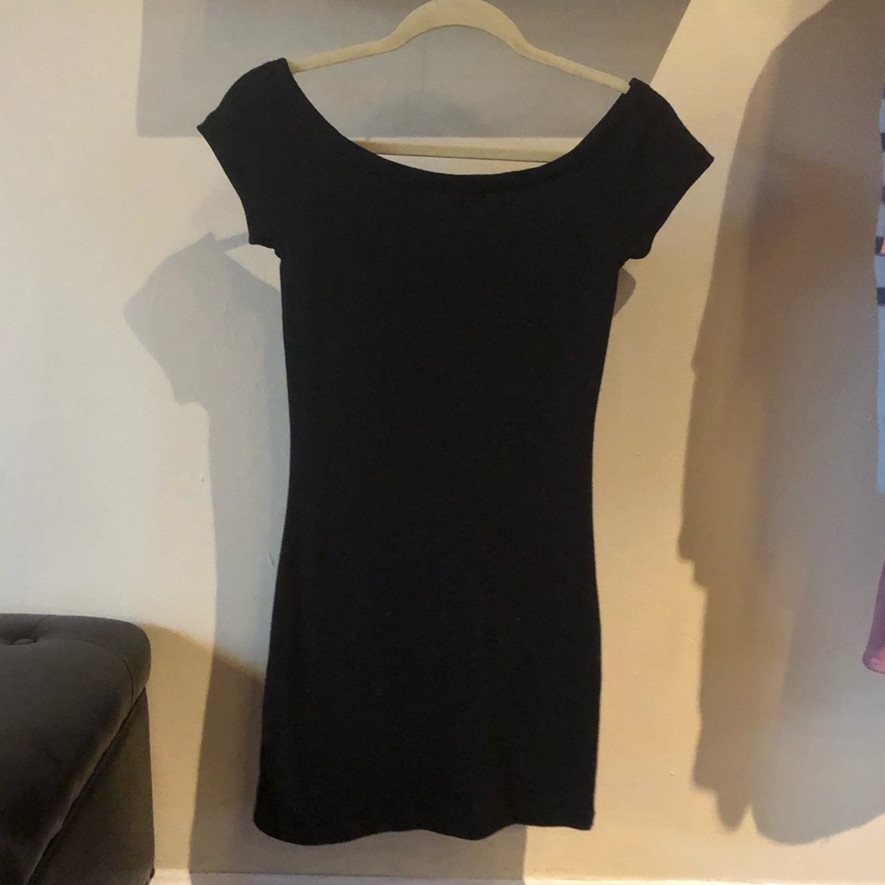 Signature 8 Little Black Dress